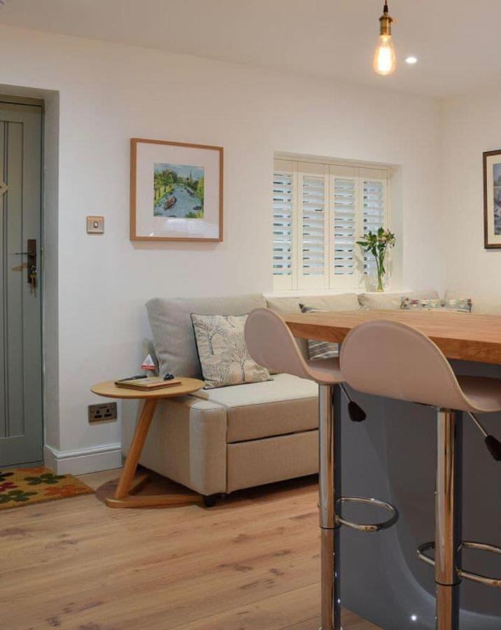 The Snug Entire Home Sleeps 2, Stratford Upon Avon Shottery Extérieur photo