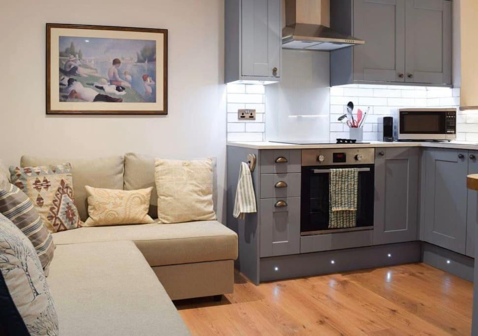 The Snug Entire Home Sleeps 2, Stratford Upon Avon Shottery Extérieur photo